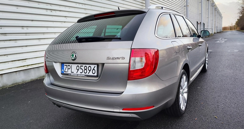 Skoda Superb cena 29900 przebieg: 248000, rok produkcji 2010 z Szczecin małe 596